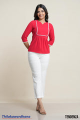 Tendenza Lace Detailed Top