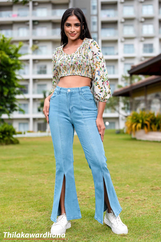 Light Washed Slit Detailed Bell Bottom Jean