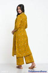Aura Embroidered Kurtha Set
