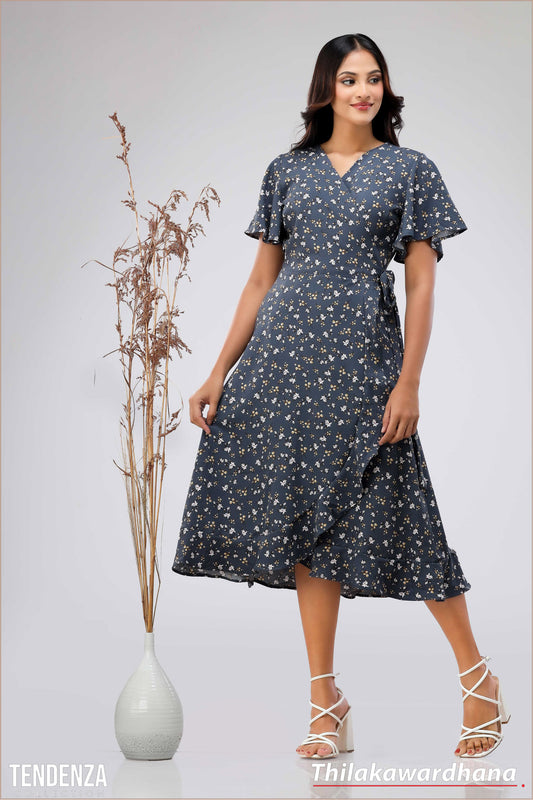 Tendenza Slit Hem Midi Dress