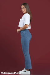 Retro Signature Flare Mid Washed Jean