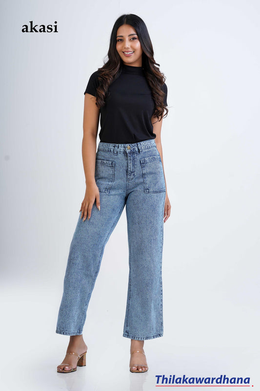 Mid Washed Pocket Detailed Jean