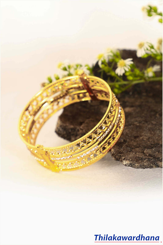 Women's Gold Color Bangle