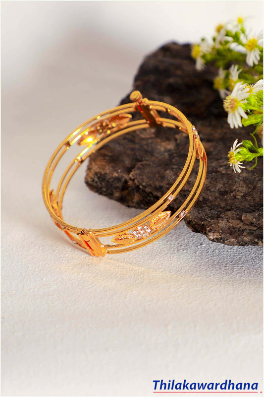 Women's Gold Color Bangle