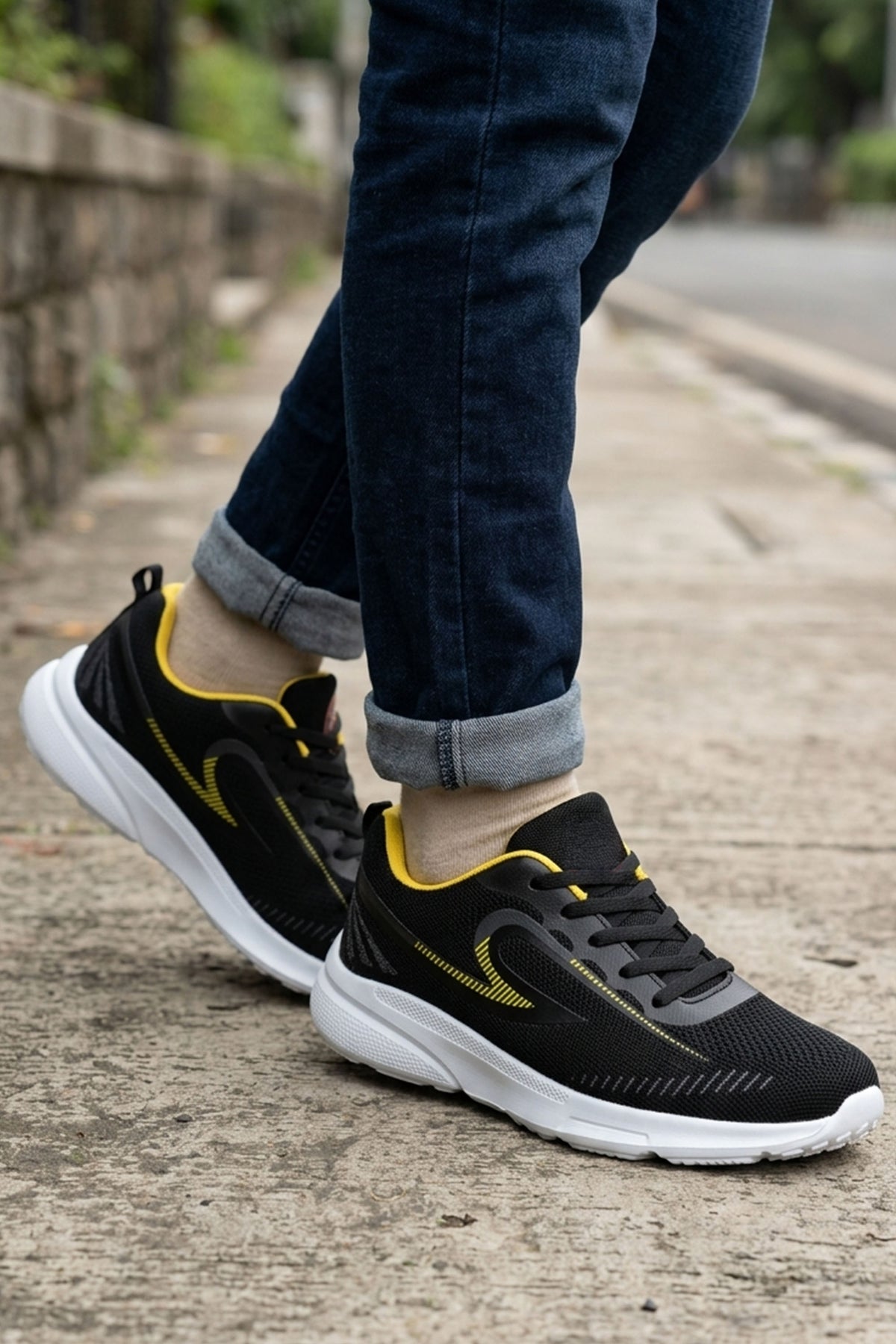 AeroFlex Lightweight Sneaker Shoe