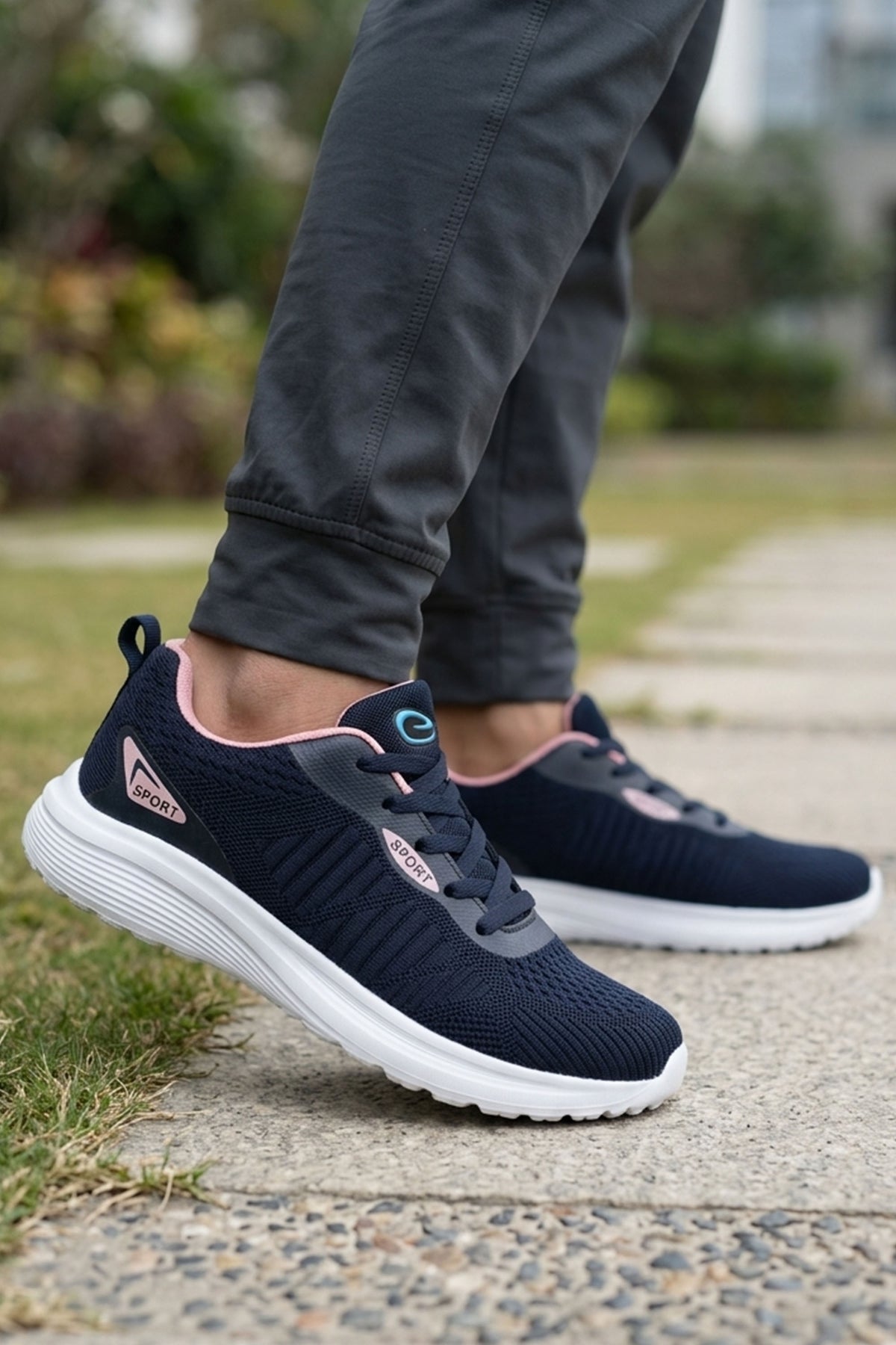 BellaStride Motion Sneaker Shoe