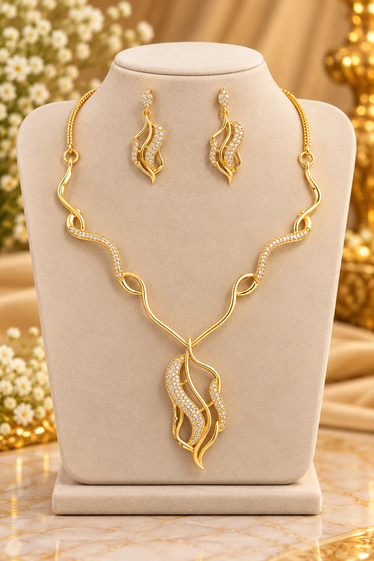 Women's Elegant Gold Necklace & Earrings Set
