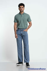Men's Regular Fit Mid Washed Jean