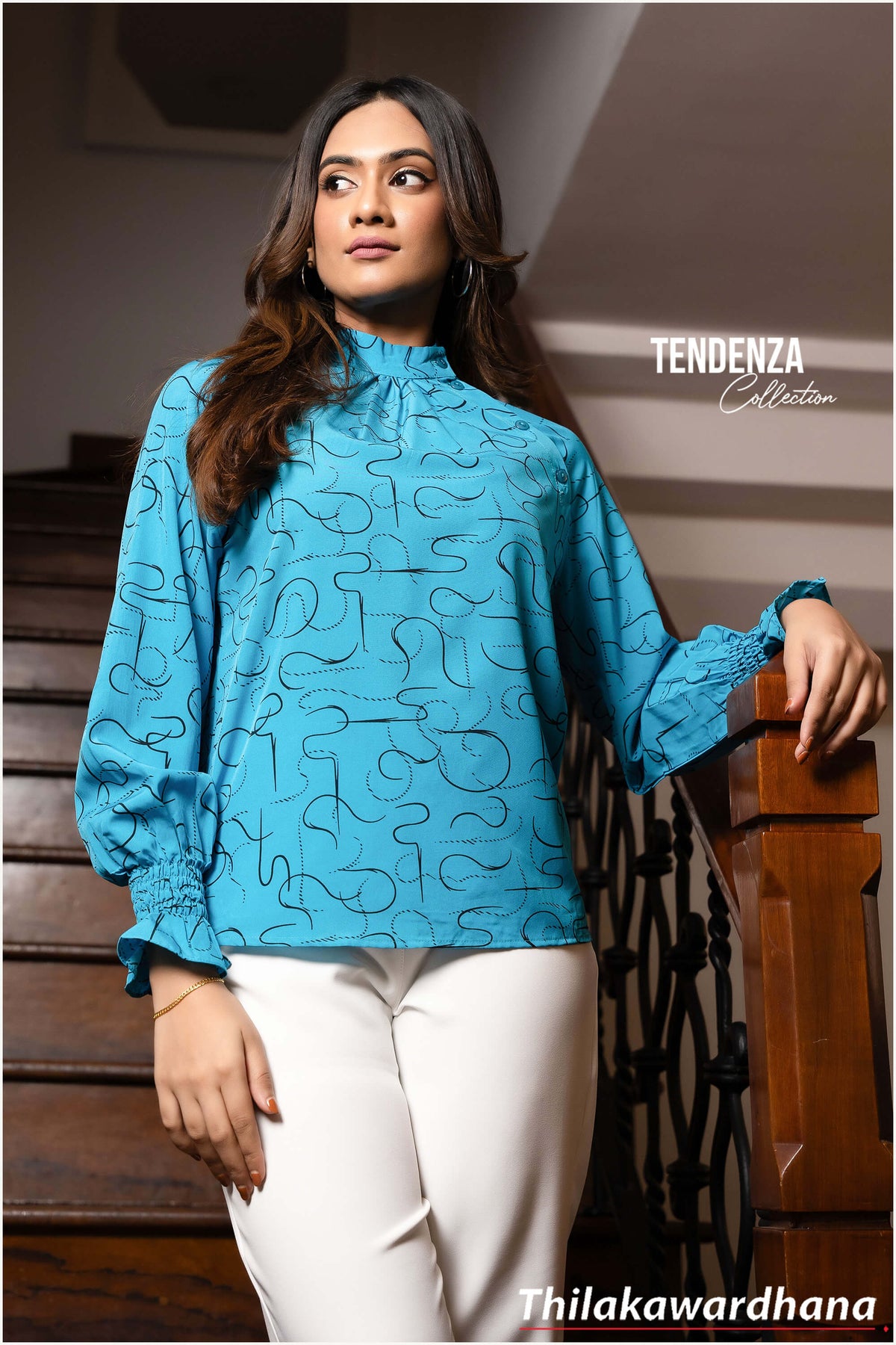 Tendenza Raglan Sleeve Printed Top