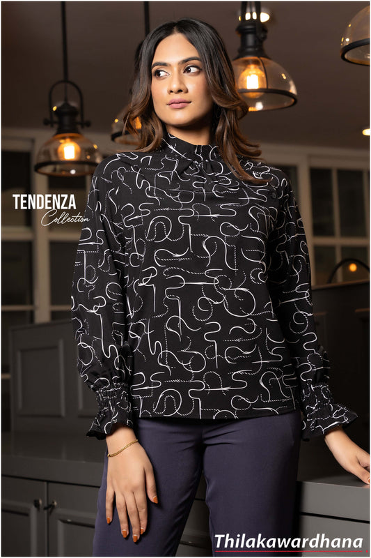 Tendenza Raglan Sleeve Printed Top