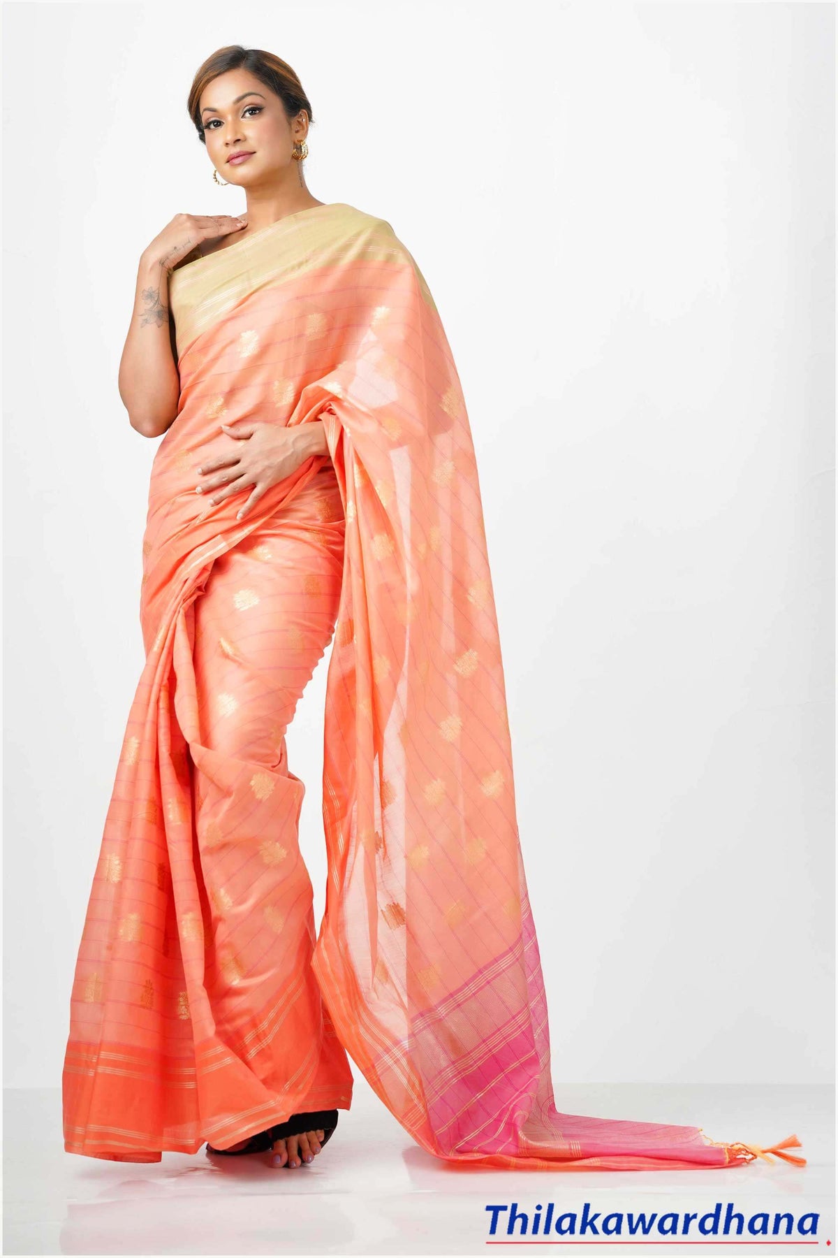 Border Detailed Linen Cotton Saree