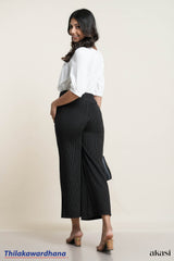 Akasi Noir Stride Pant