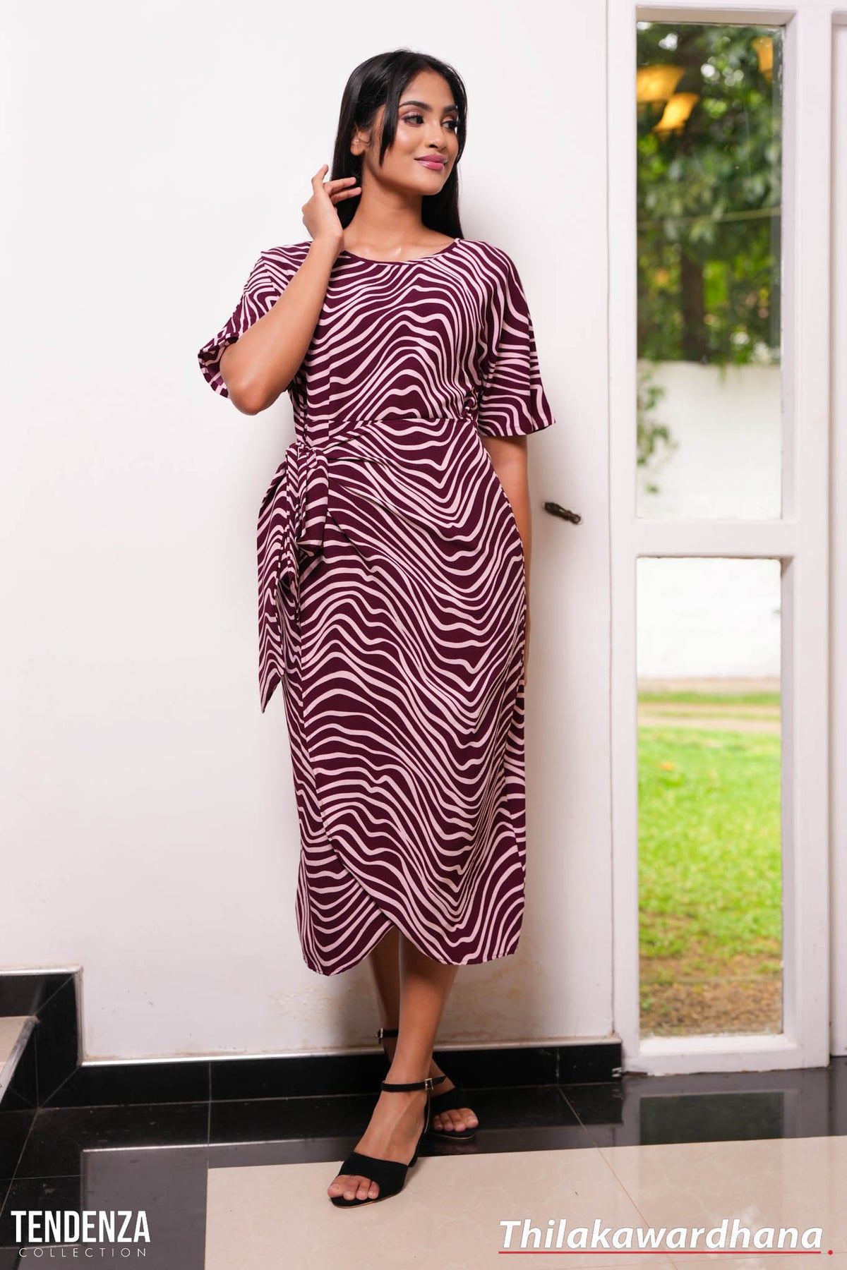Aura Waves of Elegance Midi Dress