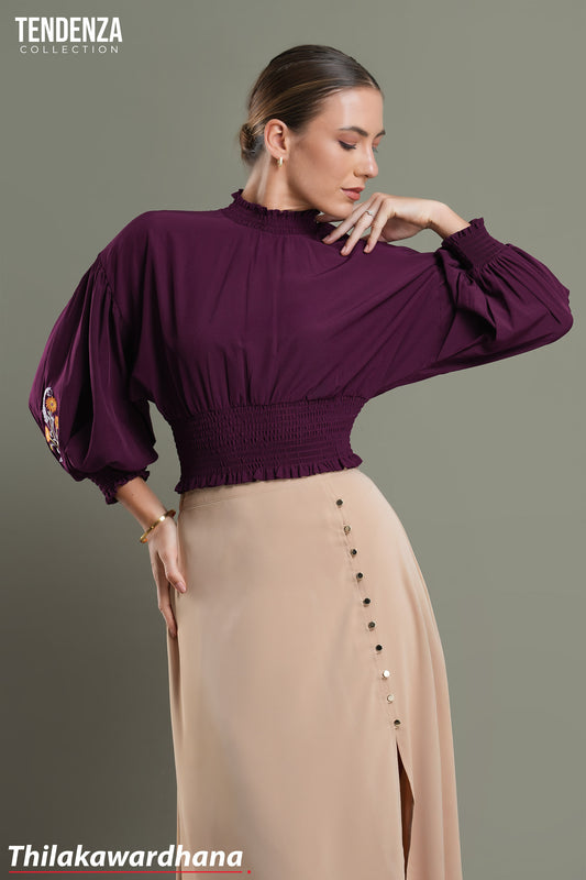 Tendenza Embroidered Lantern Sleeve Top