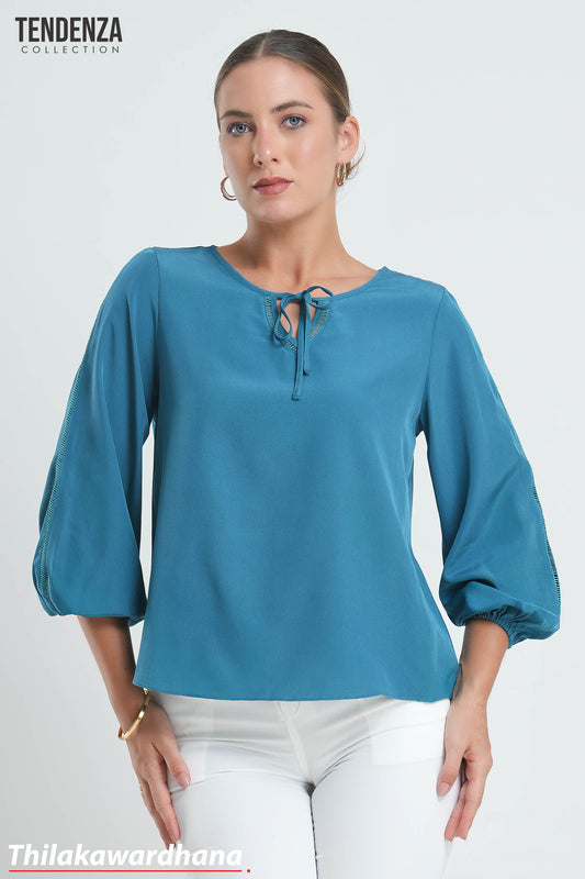 Tendenza Lace Detailed Long Sleeve Top