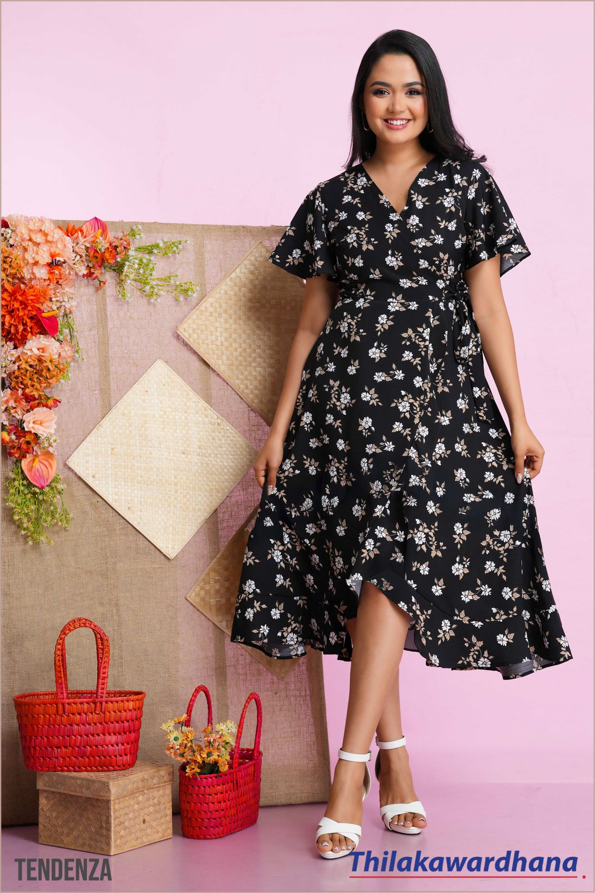 Tendenza Slit Hem Midi Dress