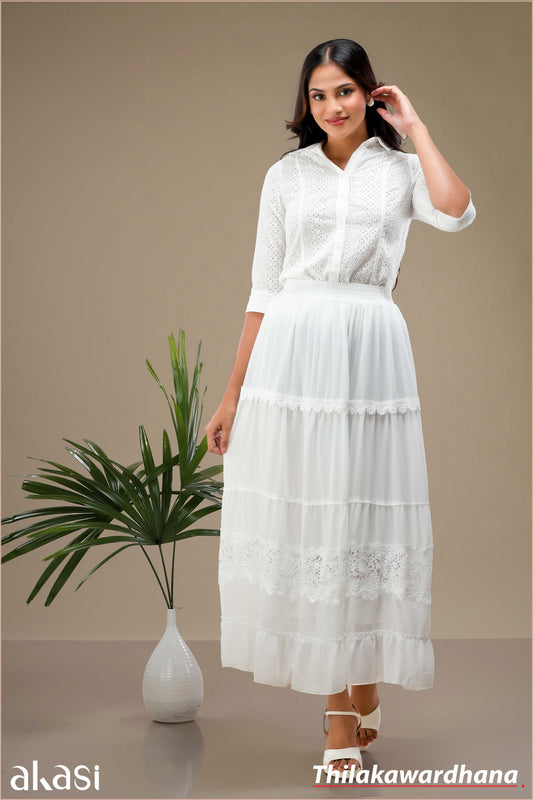 Delicate Lace Layered Skirt - Free Size