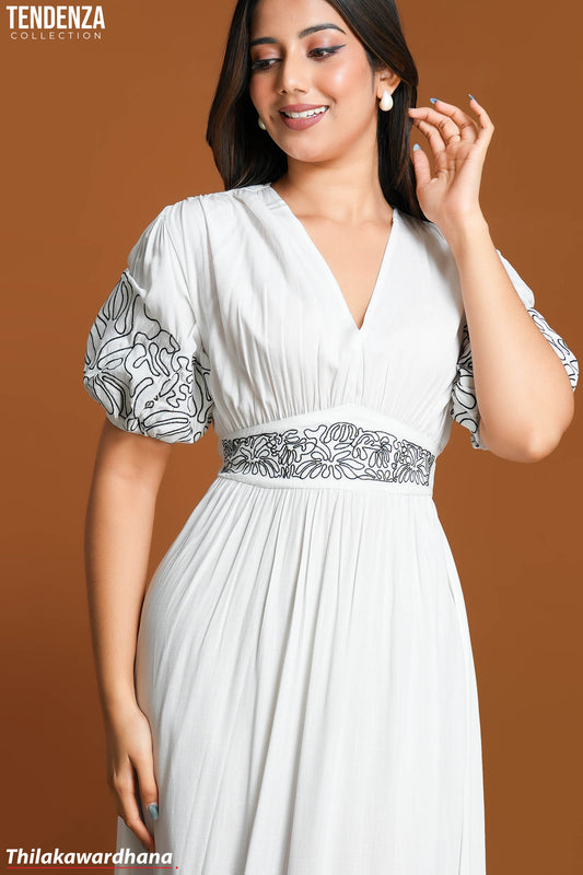 Tendenza Puff Sleeve Embroidered Dress