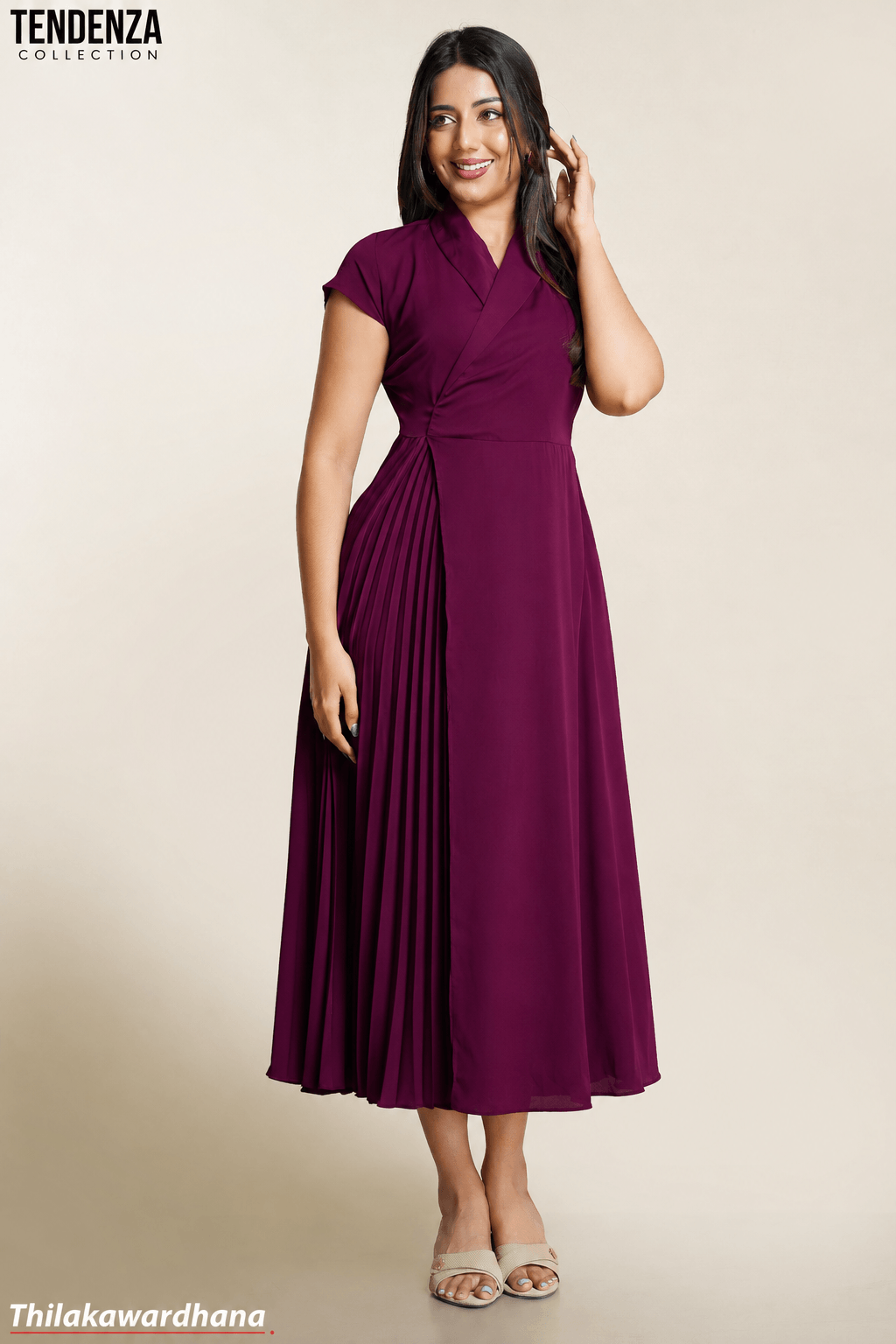 Tendenza Pleated Maxi Dress