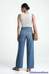 Light Washed Ripped Jean