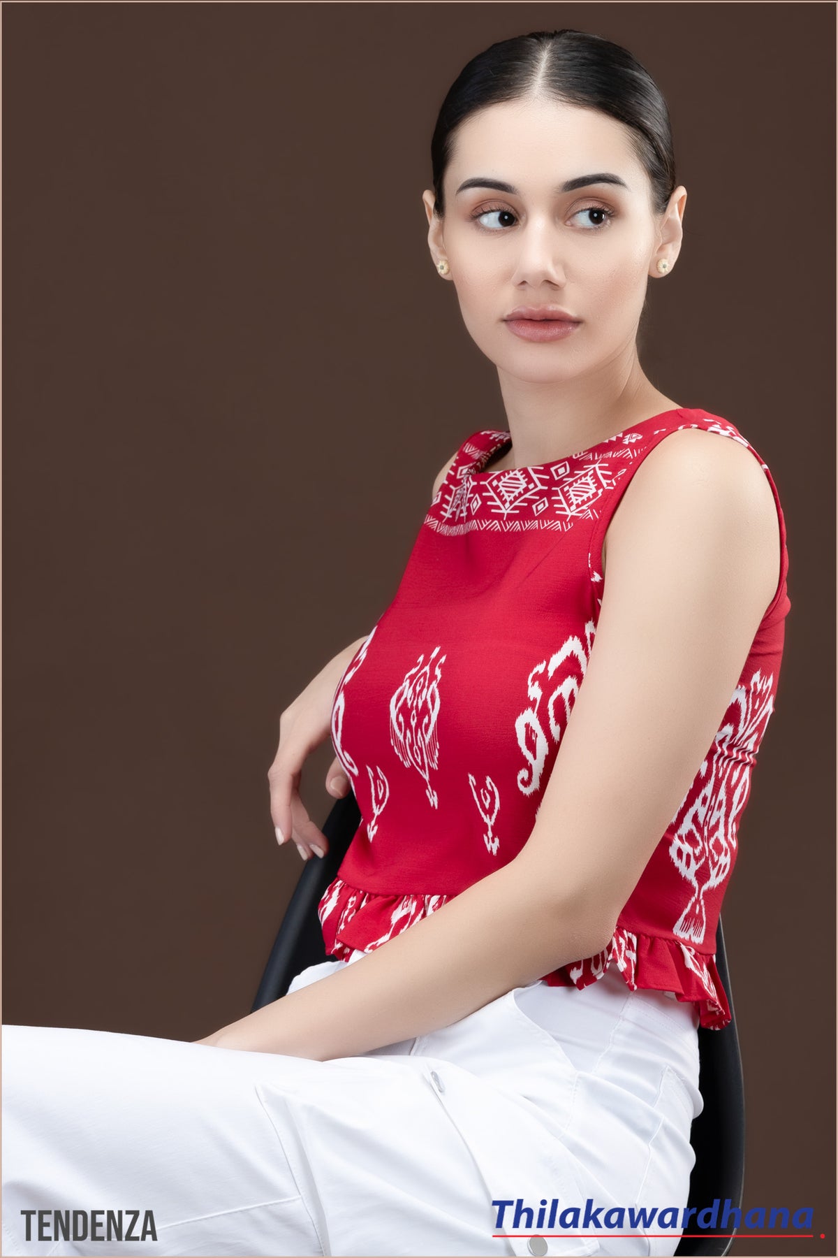 Tendenza Regal Uine Sleeveless Top