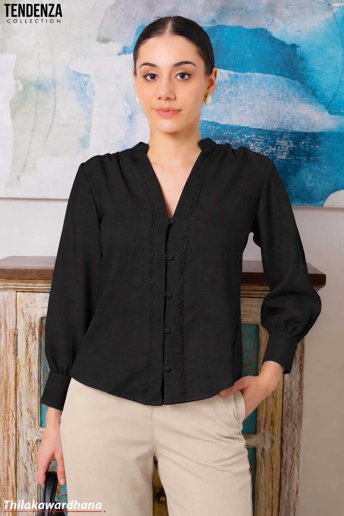 Tendenza Trim Lace Insert Tunic Top