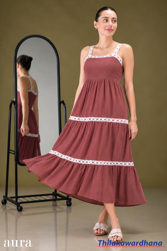 Aura Strappy Lace Detailed Midi Dress