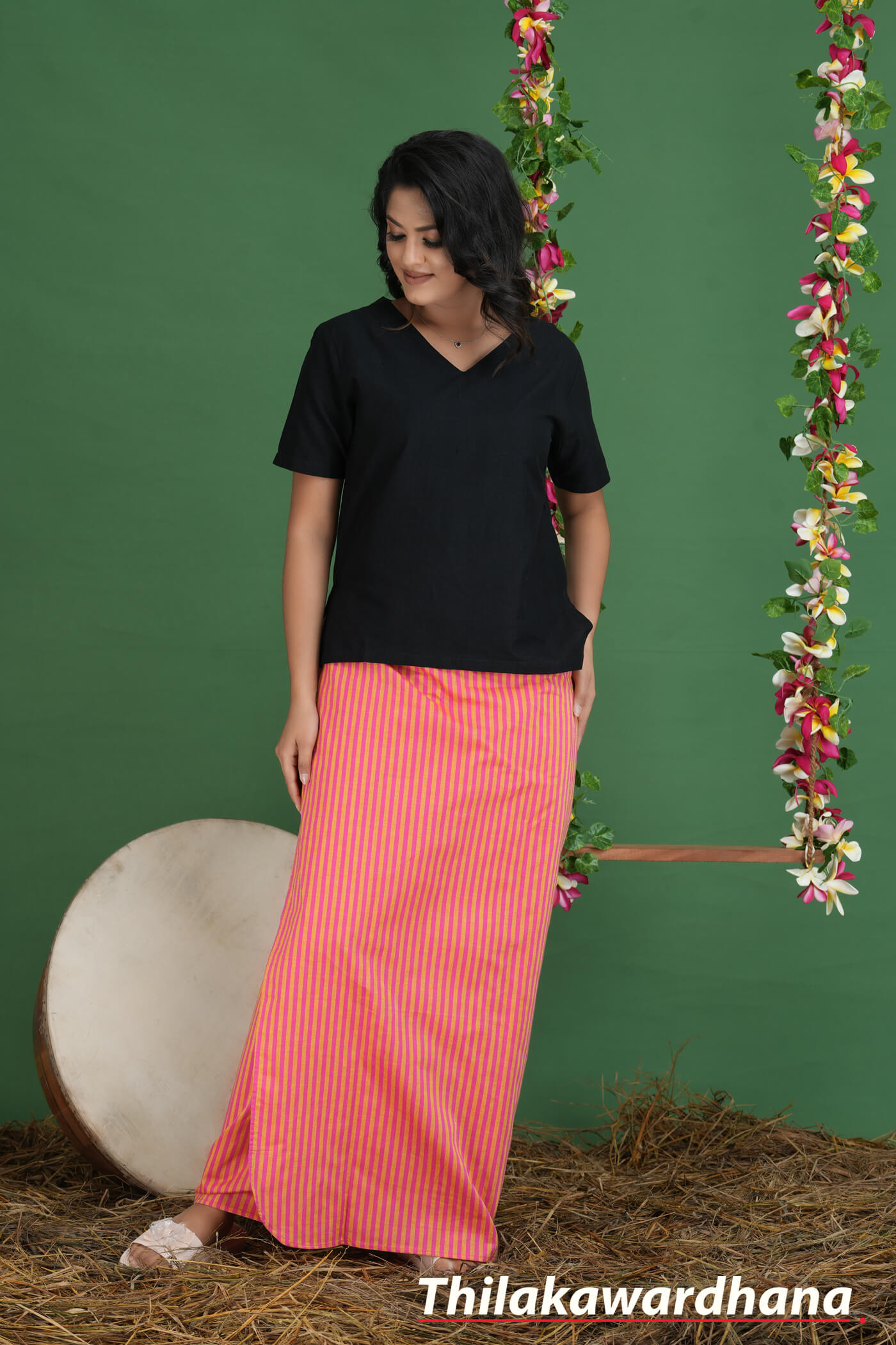 First Choice Women's Lungi Panchi Santhali Dress (Green, Free) : Amazon.in:  Fashion